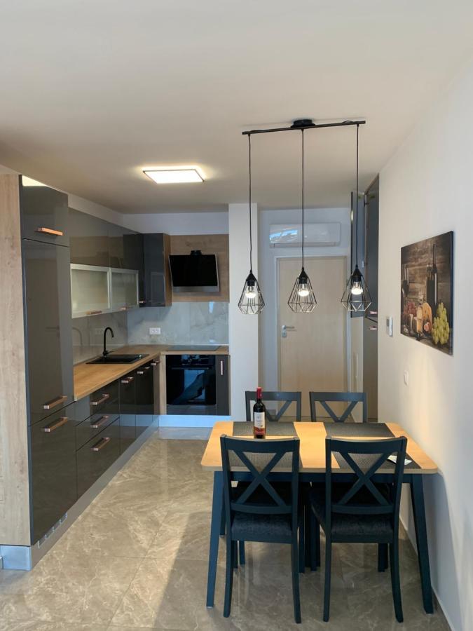 Apartment Dalmatino Makarska Eksteriør bilde